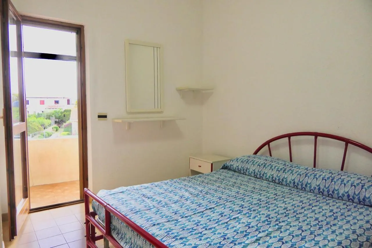 Iss Travel, Domo Cytonia 2-Bedrooms Apartment With Private Fenced Terrace San Teodoro  Italy