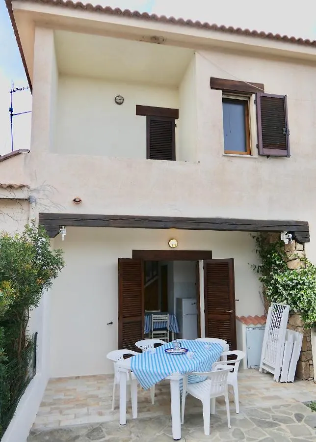 Iss Travel, Domo Cytonia 2-Bedrooms Apartment With Private Fenced Terrace San Teodoro  Italy